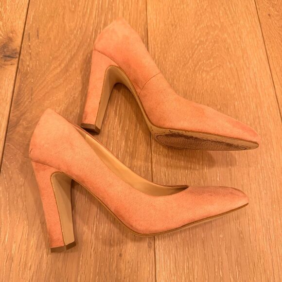 Jesica Simpson blush heels - Picture 7 of 9